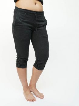 Yomame capri calf length front profile