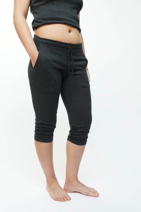 Yomame capri calf length front profile