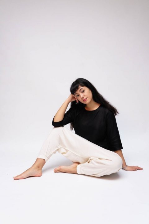 Yomame Harem Pants Sitting
