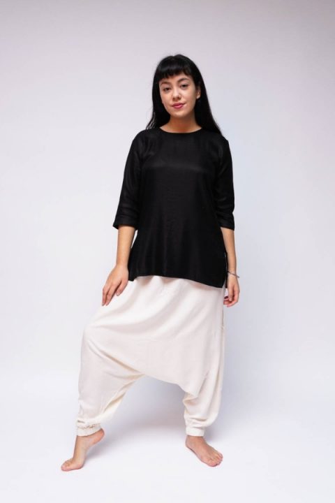Yomame Harem Pants Standing